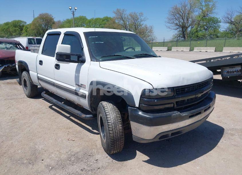2002 Chevrolet Silverado 2500HD LS (VIN 1GCHK23152F158881) main photo