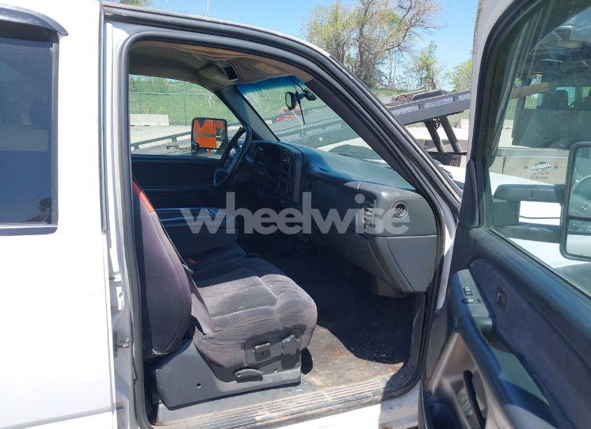 Photo 5 of 2002 Chevrolet Silverado 2500HD LS (VIN 1GCHK23152F158881)