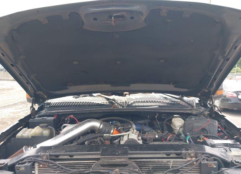 Photo 10 of 2003 Chevrolet Silverado 2500HD LS (VIN 1GCHK23153F115949)