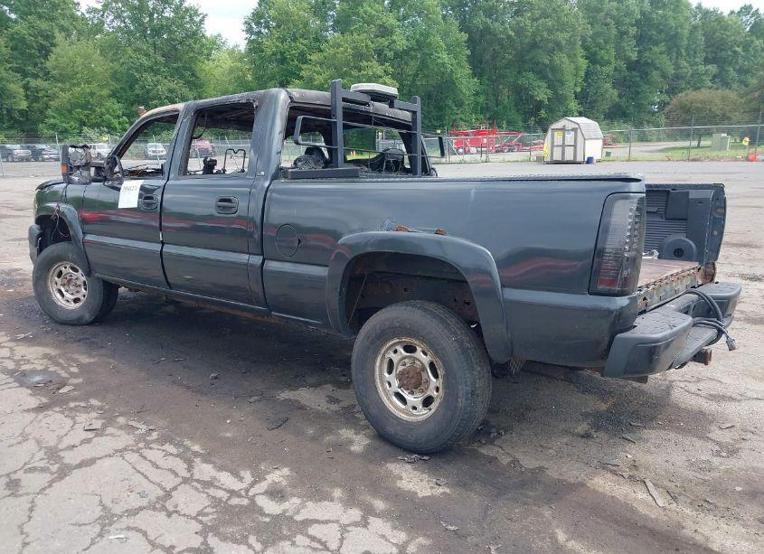 Photo 3 of 2003 Chevrolet Silverado 2500HD LS (VIN 1GCHK23153F115949)