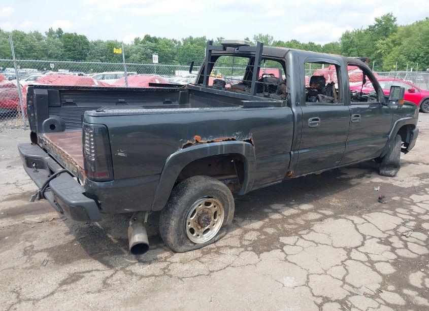 Photo 4 of 2003 Chevrolet Silverado 2500HD LS (VIN 1GCHK23153F115949)