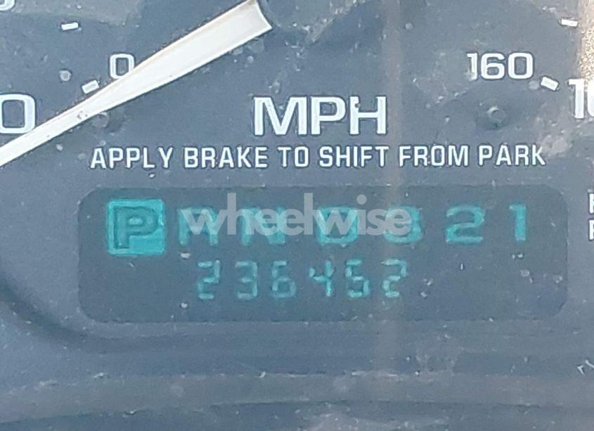 Photo 16 of 2002 Chevrolet Silverado 2500HD LS (VIN 1GCHK23172F203688)