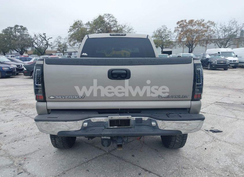 Photo 16 of 2002 Chevrolet Silverado 2500HD LT (VIN 1GCHK23172F214433)