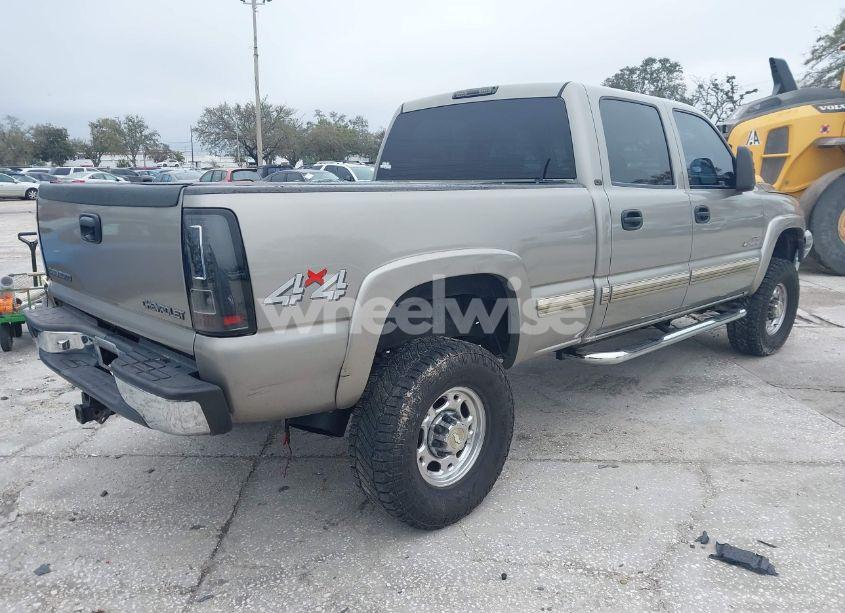 Photo 4 of 2002 Chevrolet Silverado 2500HD LT (VIN 1GCHK23172F214433)