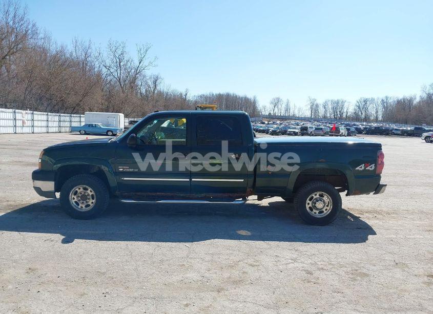 Photo 15 of 2003 Chevrolet Silverado 2500HD LT (VIN 1GCHK23173F123681)