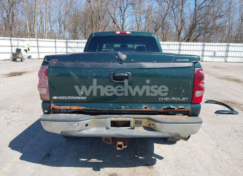 Photo 17 of 2003 Chevrolet Silverado 2500HD LT (VIN 1GCHK23173F123681)