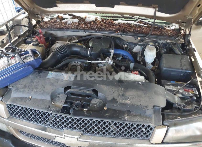 Photo 10 of 2004 Chevrolet Silverado 2500HD LT (VIN 1GCHK23174F168833)