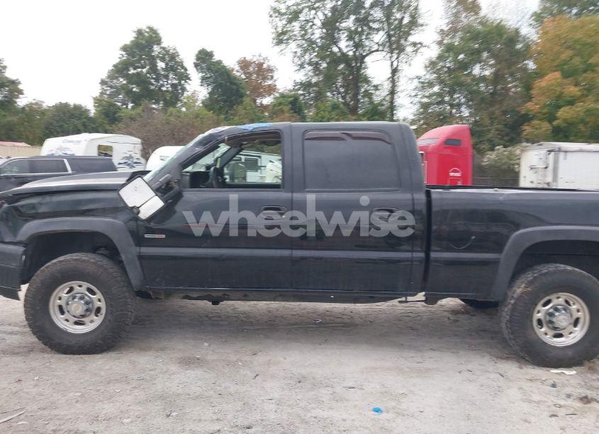 Photo 14 of 2004 Chevrolet Silverado 2500HD LT (VIN 1GCHK23184F150373)