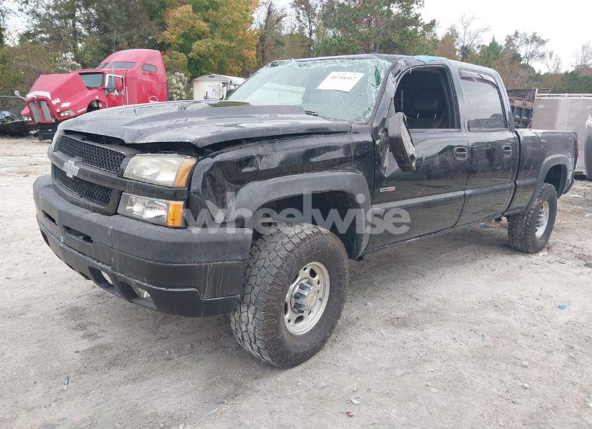Photo 2 of 2004 Chevrolet Silverado 2500HD LT (VIN 1GCHK23184F150373)
