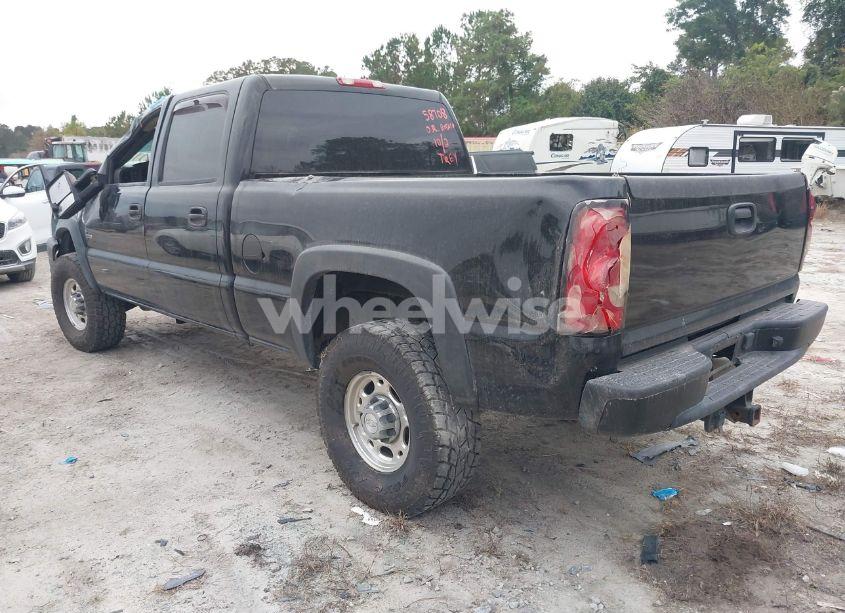 Photo 3 of 2004 Chevrolet Silverado 2500HD LT (VIN 1GCHK23184F150373)