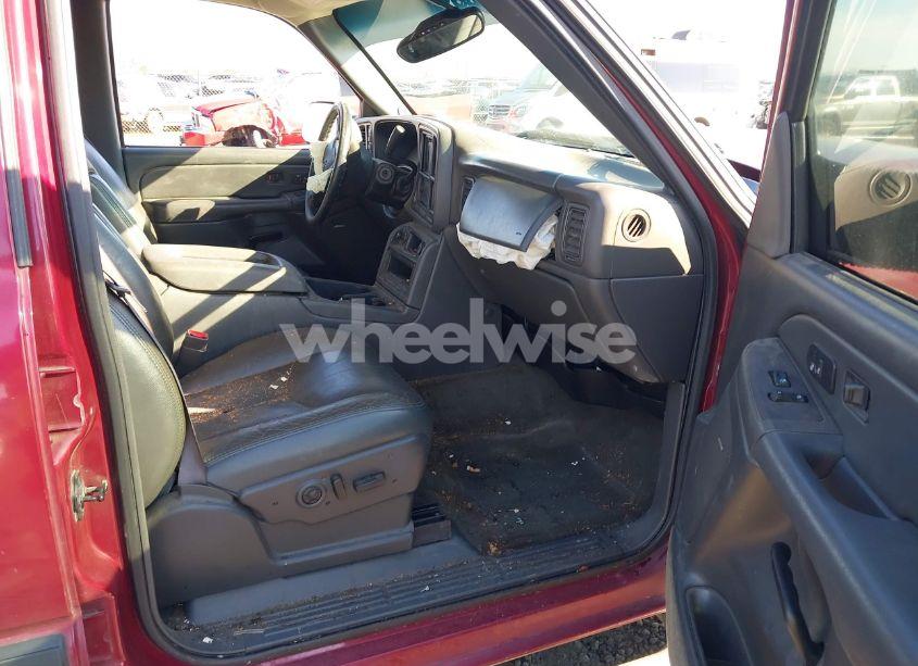 Photo 5 of 2004 Chevrolet Silverado 2500HD LT (VIN 1GCHK23194F119262)