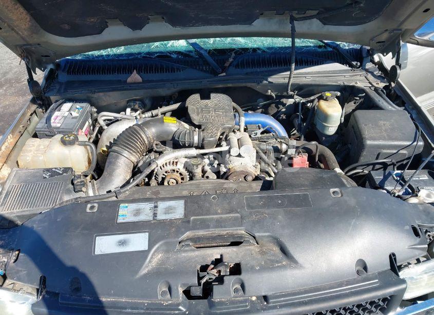 Photo 10 of 2002 Chevrolet Silverado 2500HD LS (VIN 1GCHK231X2F221523)