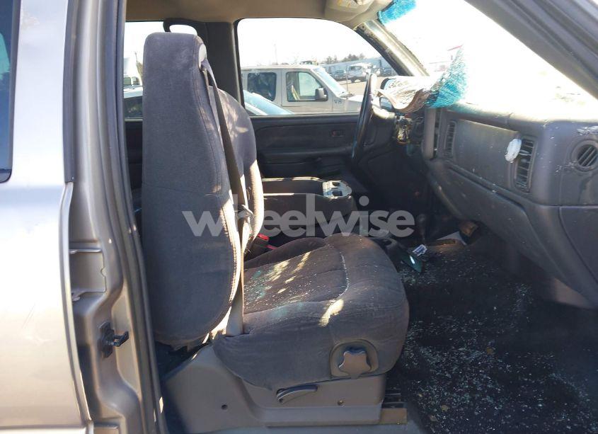 Photo 5 of 2002 Chevrolet Silverado 2500HD LS (VIN 1GCHK231X2F221523)