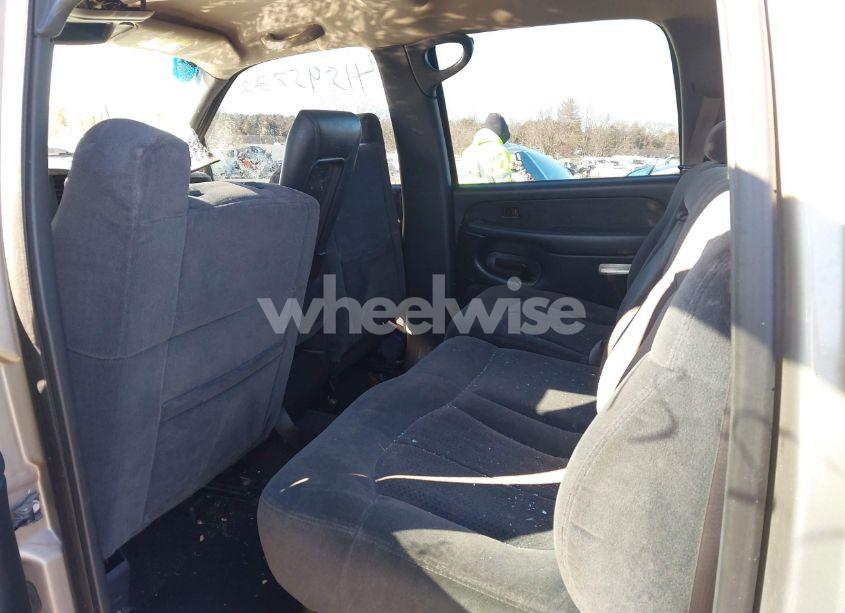 Photo 8 of 2002 Chevrolet Silverado 2500HD LS (VIN 1GCHK231X2F221523)