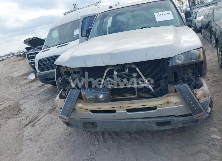 Photo 12 of 2005 Chevrolet Silverado 2500HD LS (VIN 1GCHK23205F840581)