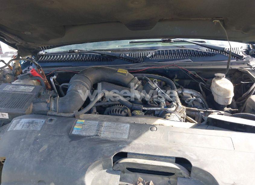 Photo 10 of 2005 Chevrolet Silverado 2500HD LS/LT/WORK TRUCK (VIN 1GCHK23215F882290)