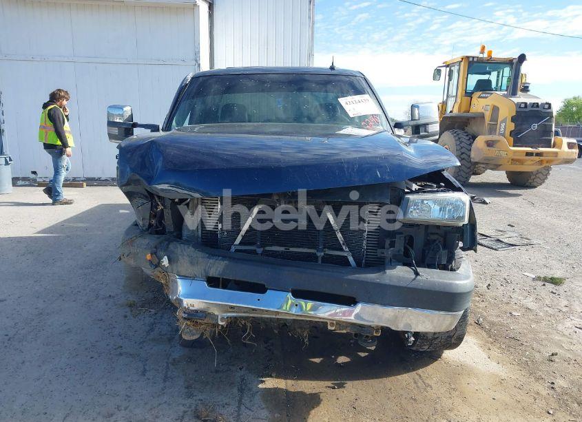 Photo 13 of 2005 Chevrolet Silverado 2500HD LS/LT/WORK TRUCK (VIN 1GCHK23215F882290)