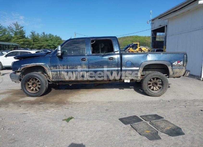 Photo 15 of 2005 Chevrolet Silverado 2500HD LS/LT/WORK TRUCK (VIN 1GCHK23215F882290)
