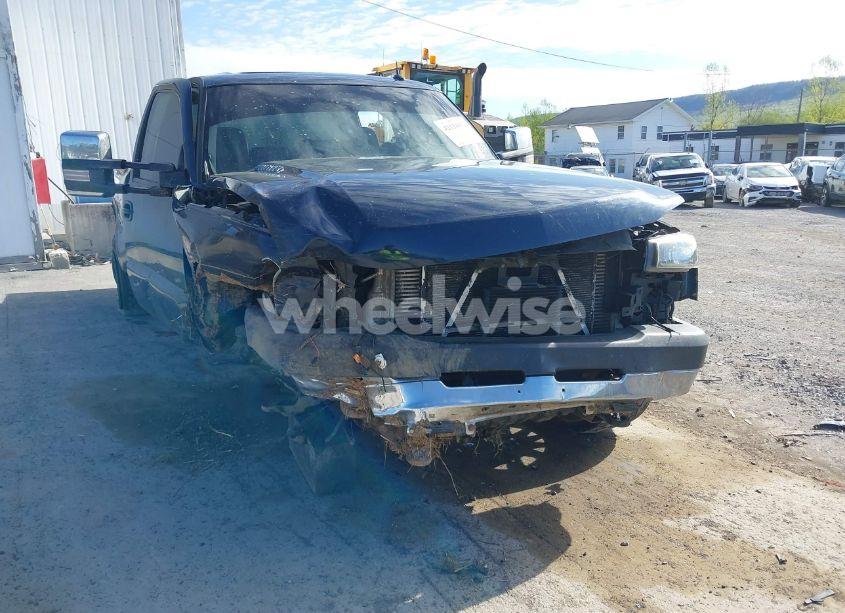 Photo 6 of 2005 Chevrolet Silverado 2500HD LS/LT/WORK TRUCK (VIN 1GCHK23215F882290)