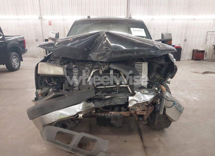 Photo 13 of 2005 Chevrolet Silverado 2500HD LT (VIN 1GCHK23215F962799)