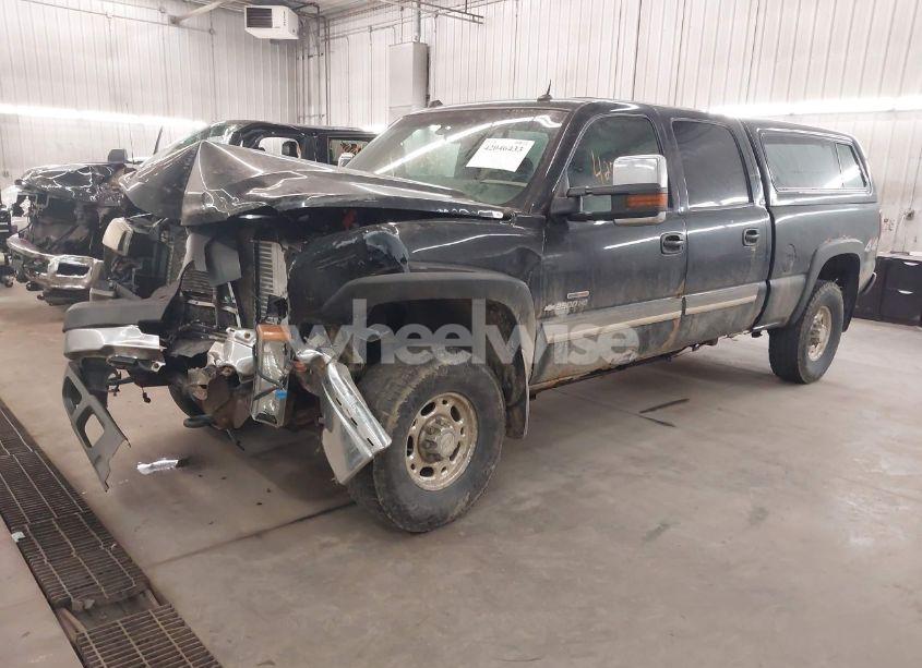 Photo 2 of 2005 Chevrolet Silverado 2500HD LT (VIN 1GCHK23215F962799)