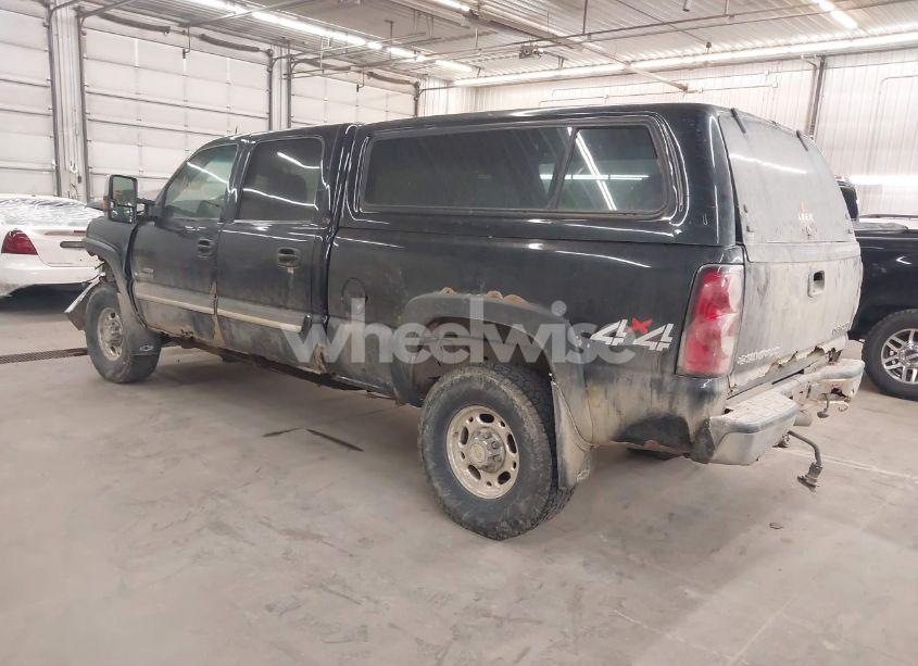 Photo 3 of 2005 Chevrolet Silverado 2500HD LT (VIN 1GCHK23215F962799)