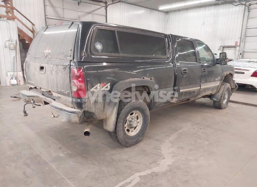 Photo 4 of 2005 Chevrolet Silverado 2500HD LT (VIN 1GCHK23215F962799)