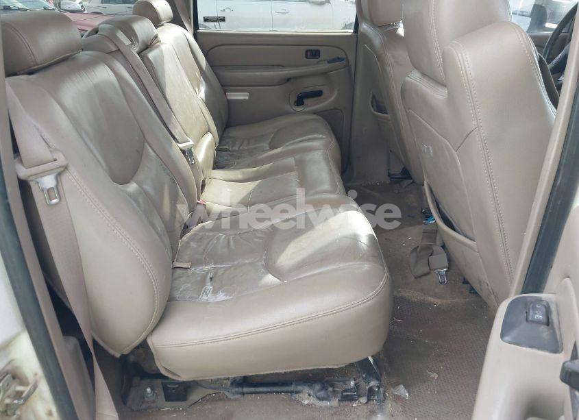 Photo 8 of 2005 Chevrolet Silverado 2500HD LS (VIN 1GCHK23225F871797)