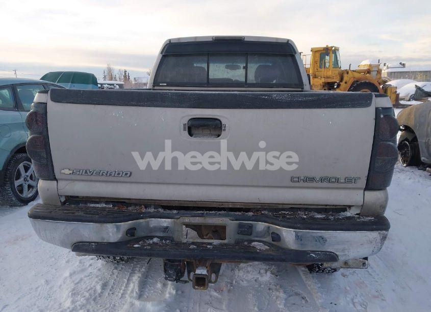 Photo 16 of 2004 Chevrolet Silverado 2500HD LT (VIN 1GCHK23234F244301)