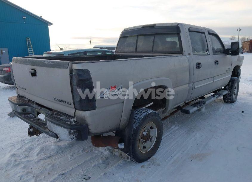 Photo 4 of 2004 Chevrolet Silverado 2500HD LT (VIN 1GCHK23234F244301)