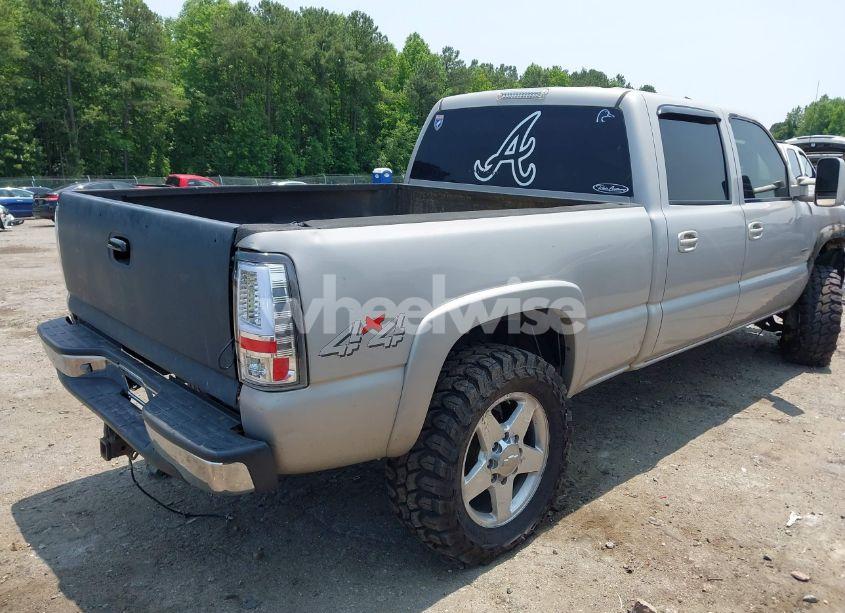 Photo 4 of 2005 Chevrolet Silverado 2500HD LT (VIN 1GCHK23235F808479)