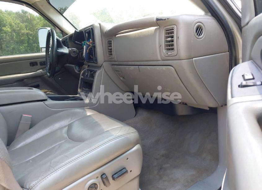 Photo 5 of 2005 Chevrolet Silverado 2500HD LT (VIN 1GCHK23235F808479)