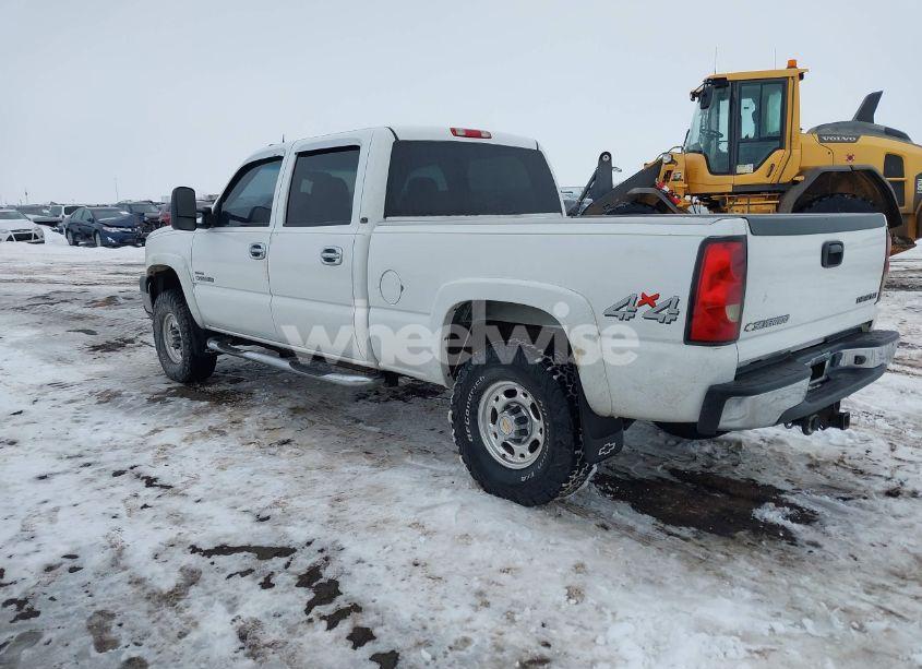 Photo 3 of 2005 Chevrolet Silverado 2500HD LT (VIN 1GCHK23245F845623)