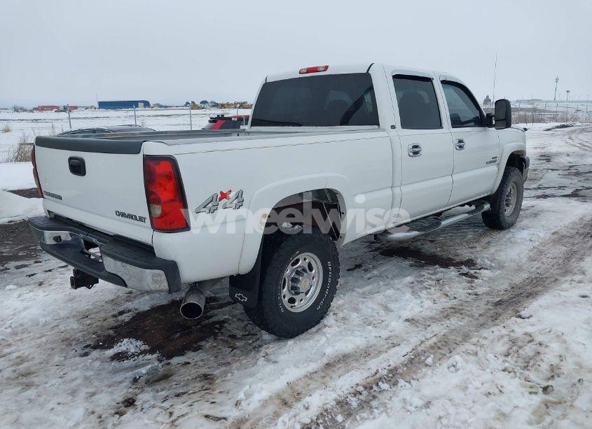 Photo 4 of 2005 Chevrolet Silverado 2500HD LT (VIN 1GCHK23245F845623)