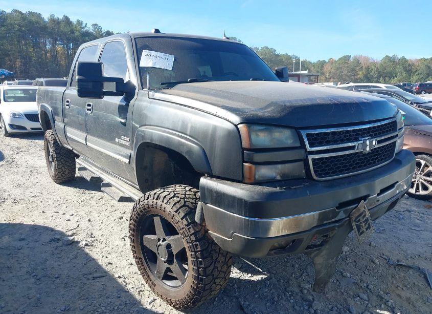 2005 Chevrolet Silverado 2500HD LT (VIN 1GCHK23245F857478) main photo