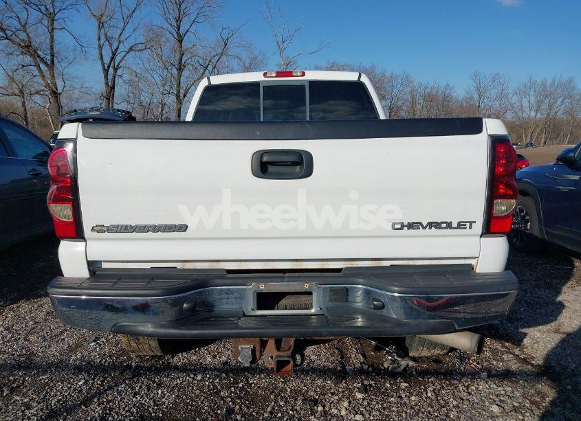 Photo 16 of 2005 Chevrolet Silverado 2500HD LT (VIN 1GCHK23255F963910)