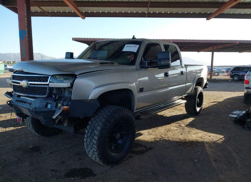 Photo 2 of 2006 Chevrolet Silverado 2500HD LT3 (VIN 1GCHK23256F114121)
