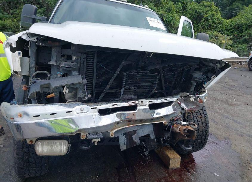 Photo 6 of 2005 Chevrolet Silverado 2500HD LT (VIN 1GCHK23265F822702)