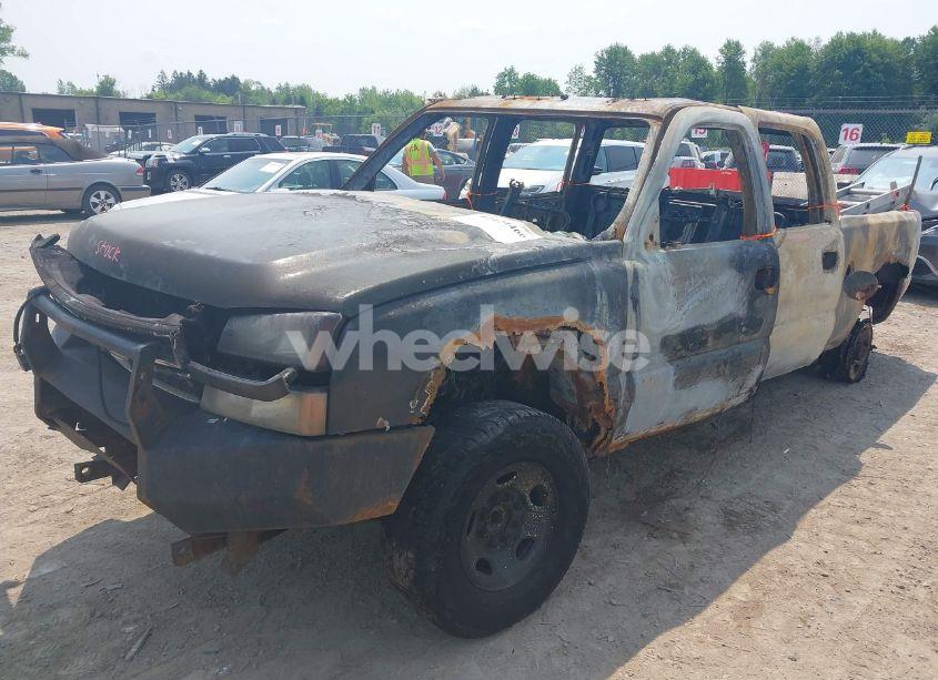 Photo 2 of 2005 Chevrolet Silverado 2500HD LT (VIN 1GCHK23265F890997)