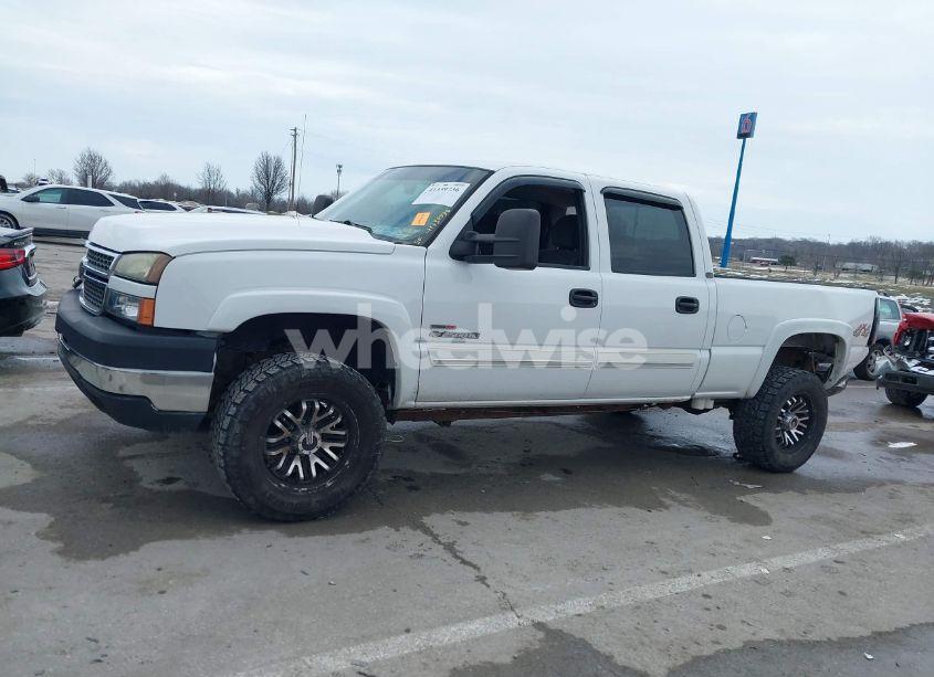 Photo 15 of 2005 Chevrolet Silverado 2500HD LS (VIN 1GCHK23265F919673)