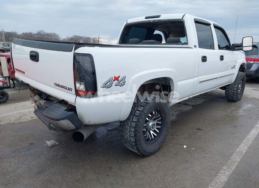 Photo 4 of 2005 Chevrolet Silverado 2500HD LS (VIN 1GCHK23265F919673)