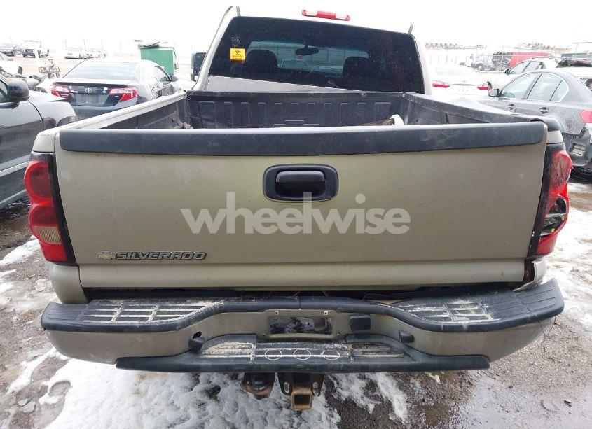 Photo 16 of 2005 Chevrolet Silverado 2500HD LS (VIN 1GCHK23265F965486)