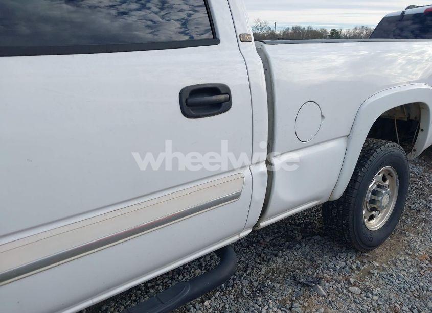 Photo 6 of 2006 Chevrolet Silverado 2500HD LT3 (VIN 1GCHK23266F117335)