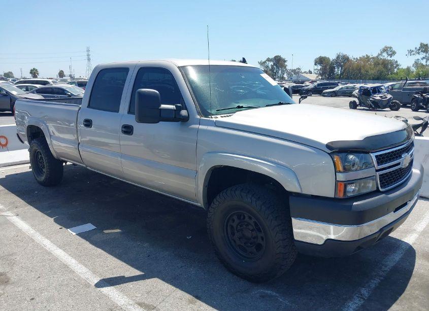 2006 Chevrolet Silverado 2500HD LT2 (VIN 1GCHK23276F105842) main photo