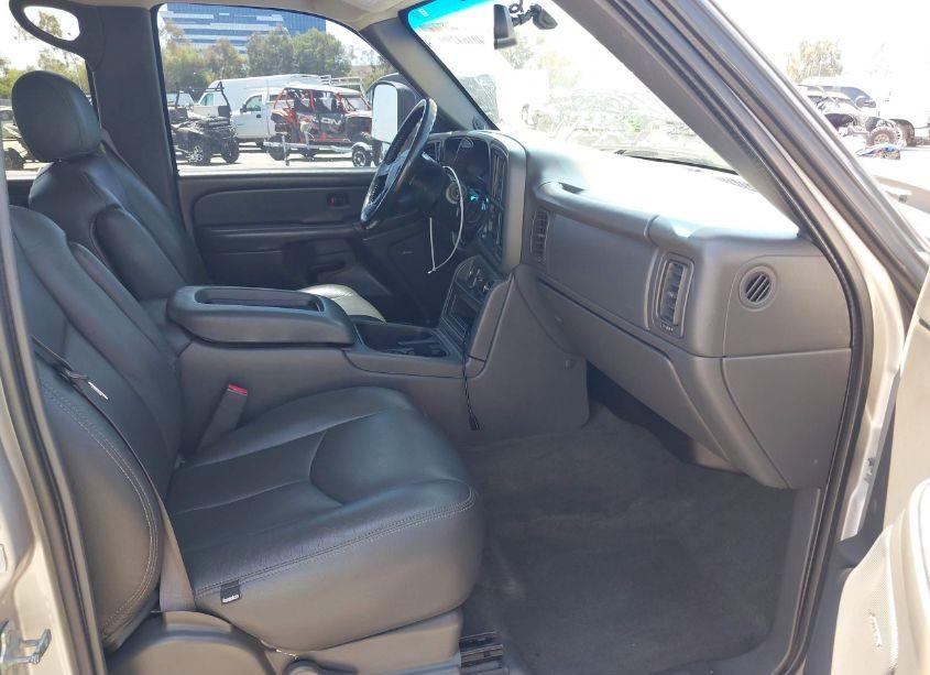 Photo 5 of 2006 Chevrolet Silverado 2500HD LT2 (VIN 1GCHK23276F105842)