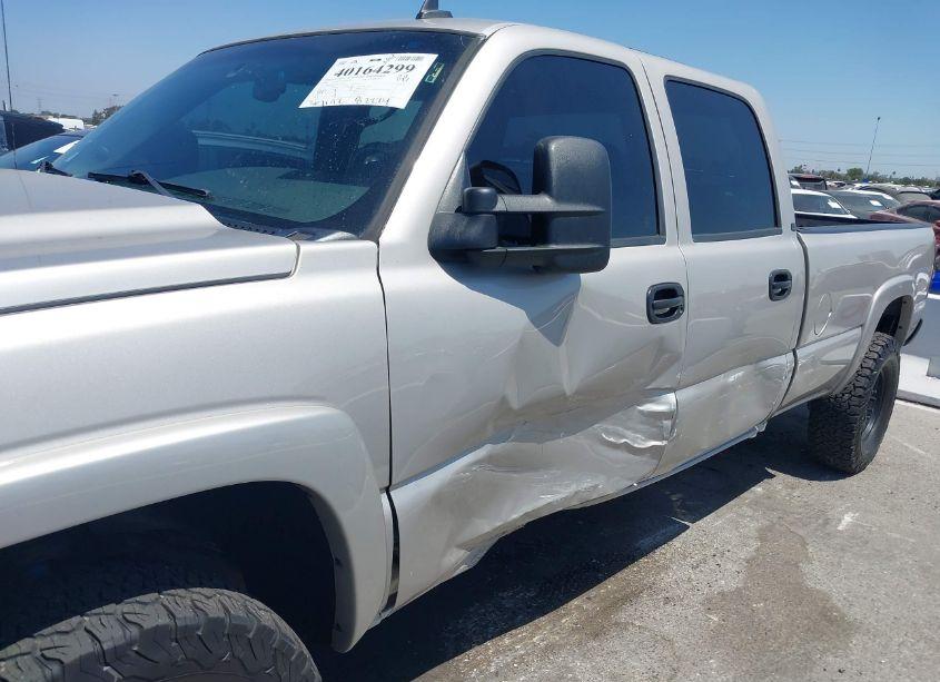Photo 6 of 2006 Chevrolet Silverado 2500HD LT2 (VIN 1GCHK23276F105842)