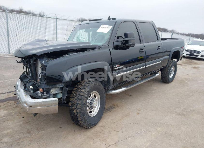 Photo 2 of 2006 Chevrolet Silverado 2500HD LT3 (VIN 1GCHK23276F116761)