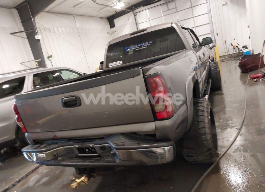 Photo 17 of 2006 Chevrolet Silverado 2500HD LT1 (VIN 1GCHK23276F117327)