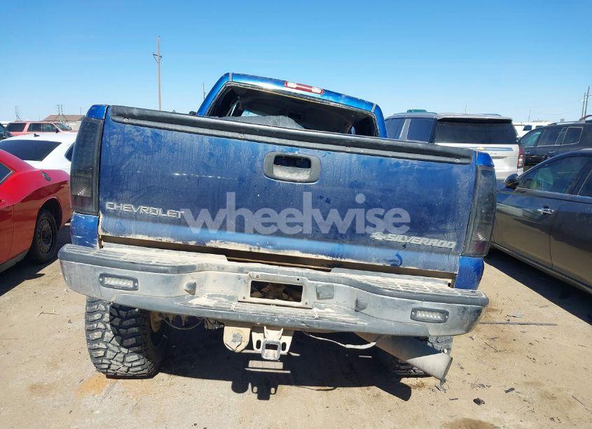 Photo 16 of 2004 Chevrolet Silverado 2500HD LS (VIN 1GCHK23284F241247)
