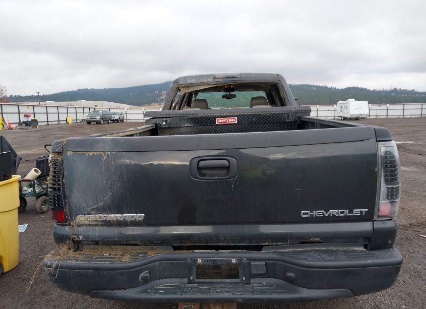 Photo 16 of 2005 Chevrolet Silverado 2500HD LT (VIN 1GCHK23285F869083)